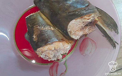 Отварить рыбу.