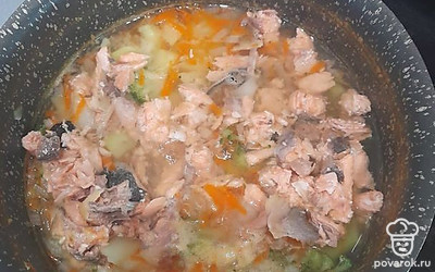 Мясо добавить к овощам.