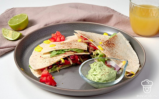 Тортилья с авокадо — Рецепт с фото