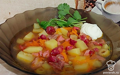 Солянка сборная мясная колбасой и говядиной — Рецепт с фото