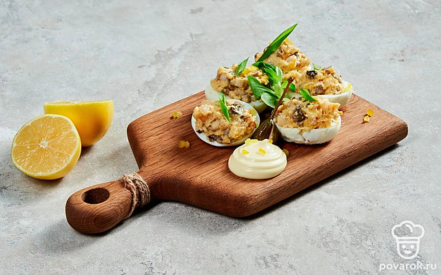 Яйца, фаршированные грибами шампиньонами — Рецепт с фото