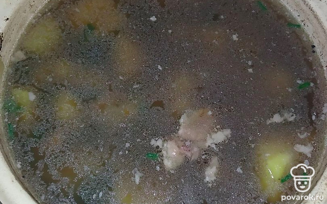 Суп на свиных косточках с картошкой и репчатым луком — Рецепт с фото