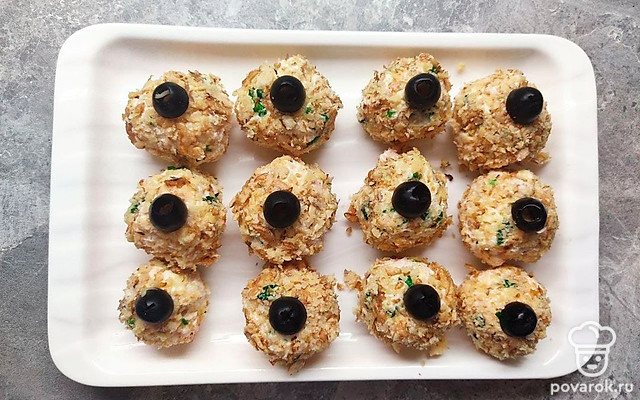 Зимняя закуска с куриным филе и орехами — Рецепт с фото