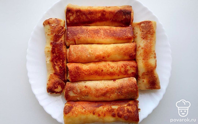 Ароматные блины с сулугуни — Рецепт с фото