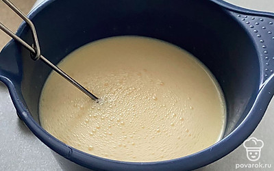 Вновь взбить, чтобы появились пузырьки.