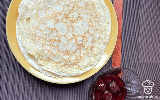 Тонкие блины на молоке — Рецепт с фото