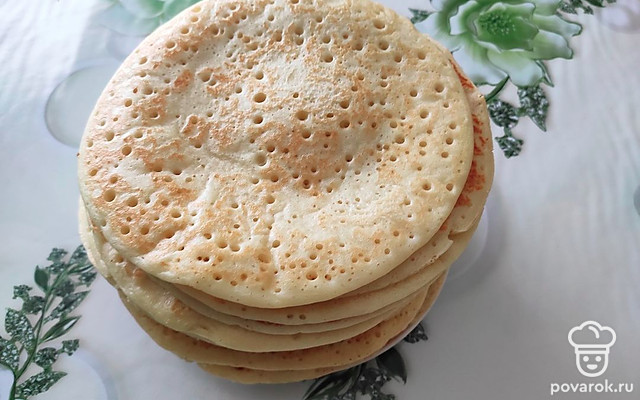 Блины дрожжевые «Бабушкины» — Рецепт с фото