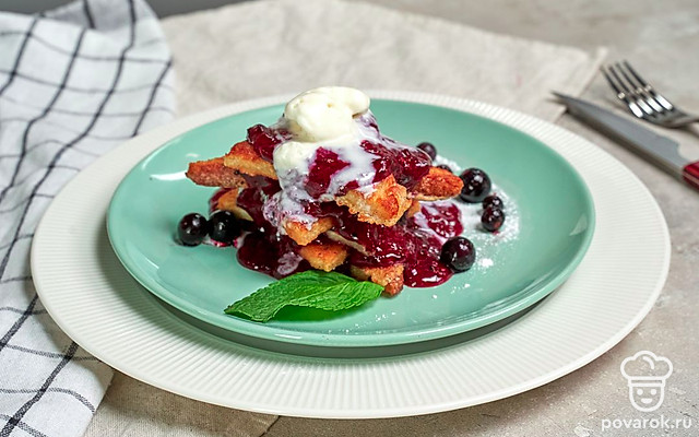 Тост с черной смородиной — Рецепт с фото