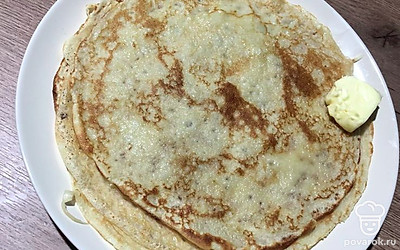 Подаём со сливочным маслом, кто любит — со сгущенкой, мёдом или вареньем!