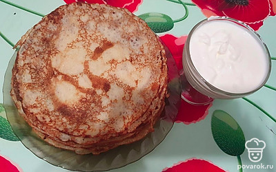 Подавайте вместе со сметаной. Очень вкусно, всем домашним понравится.