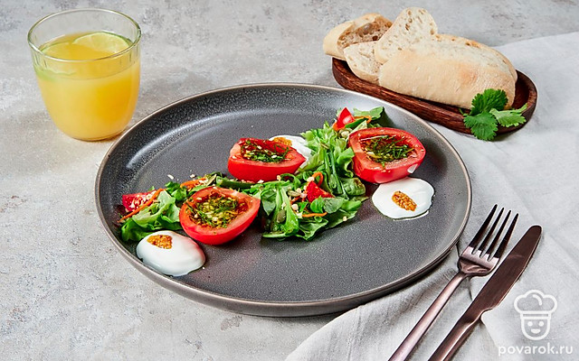 Фаршированные помидоры с чесноком и зеленью — Рецепт с фото