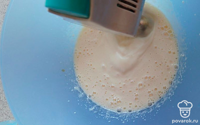 Взбиваем до пышной пены.