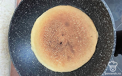 Получаются вот такие красивые блины.