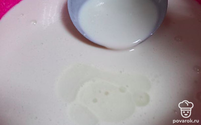 Добавить 1 чайную ложку растительного масла. 