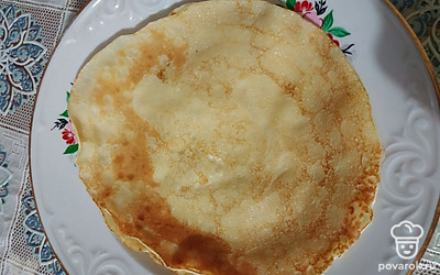 Наши идеальные блины можно подавать с вареньем, со сгушеннкой, медом.