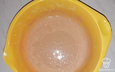 Смесь для блинов готова, можно приступать выпекать. 