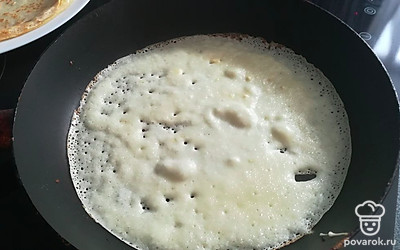 Затем можно масла не добавлять так как в тесте оно уже есть.