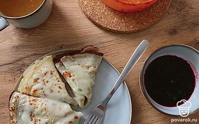 Выкладываем блинчики, завариваем чай и наслаждаемся.