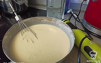 Можно печь на сковороде, можно в блиннице. 