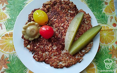 Подавайте с солёными огурчиками и помидорками! Приятного аппетита! 