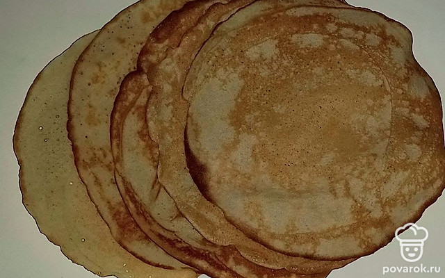 Манные блины на воде — Рецепт с фото