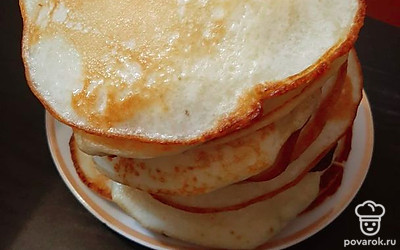 Подавайте с мёдом, сгущенкой, сметаной, вареньем. Приятного аппетита!