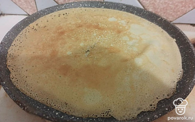 Пожарьте блинчкики.