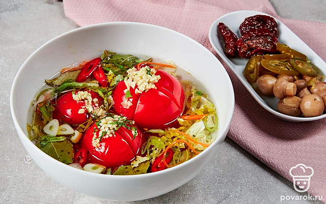 Фаршированные помидоры в рассоле — Рецепт с фото