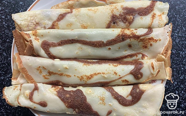 Полосатые блины с какао — Рецепт с фото