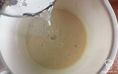 Наливаем воду. 