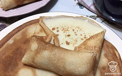 Заворачиваем и выкладываем на тарелку.