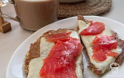 После такого завтрака заряд сил обеспечен, а настроение улучшится. Приятного аппетита !