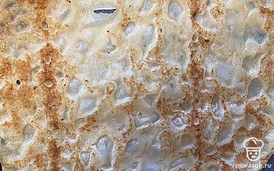 Блины заранее напеките. Остудите.