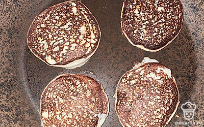 Выпекать с двух сторон.