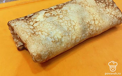 Получаем вот такой фаршированный блинчик.