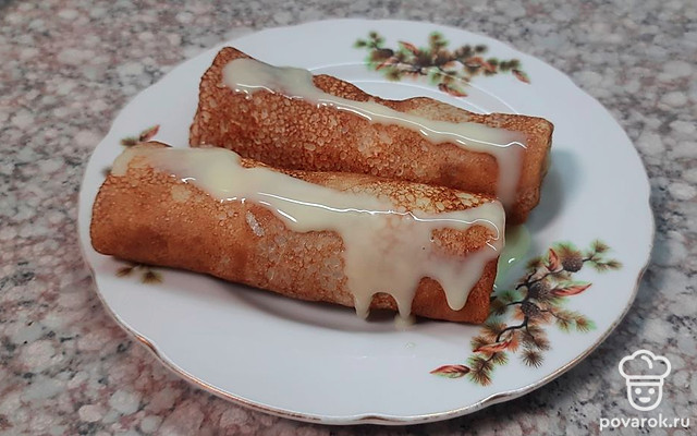 Блинчики с творогом и сгущенкой — Рецепт с фото