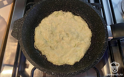 Выпекаем на растительном масле на среднем огне.