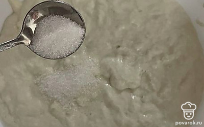 Добавьте к тесту сахар.