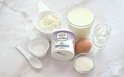 Подготовьте все ингредиенты. Молоко должно быть слегка теплым. 