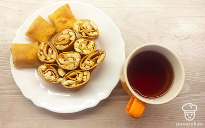 Подавайте порционно с любимыми напитками.