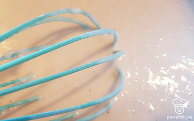 Все хорошо перемешайте, чтобы не было комочков. 