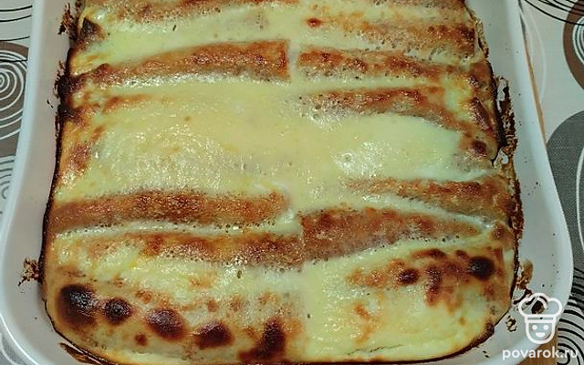 Блинчики в сметанной заливке — Рецепт с фото