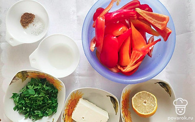 Для того, чтобы приготовление блюда заняло меньшее количество времени, заранее потрите сыр.