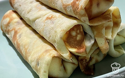 Перед подачей блинчики можете подогреть в духовке.