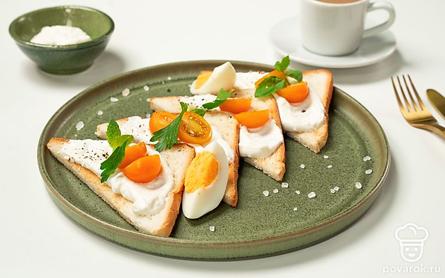 Тост с рикоттой — Рецепт с фото