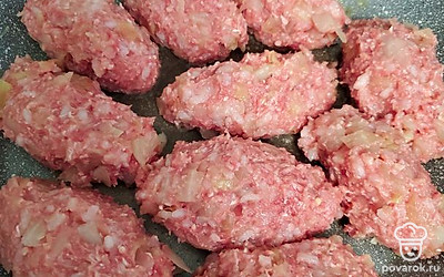 Сформируйте голубцы.