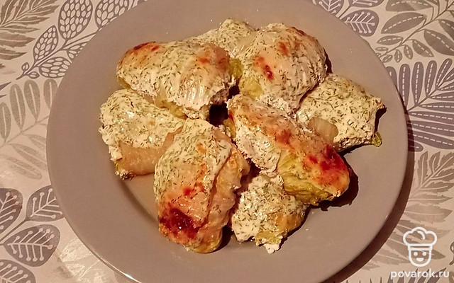 Голубцы из китайской капусты с куриным фаршем — Рецепт с фото