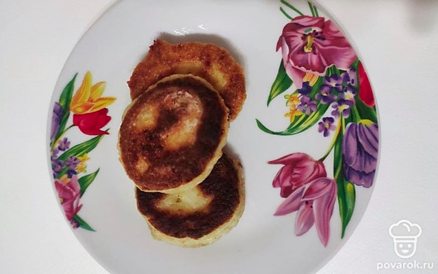 Сырники с творогом и манкой — Рецепт с фото