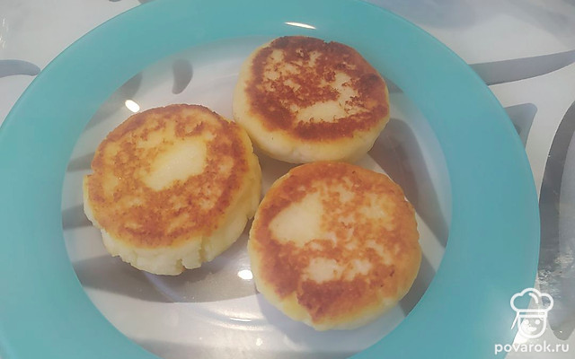 Пышные сырники классические — Рецепт с фото