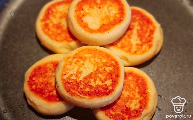 Легкие сырники на рисовой муке — Рецепт с фото